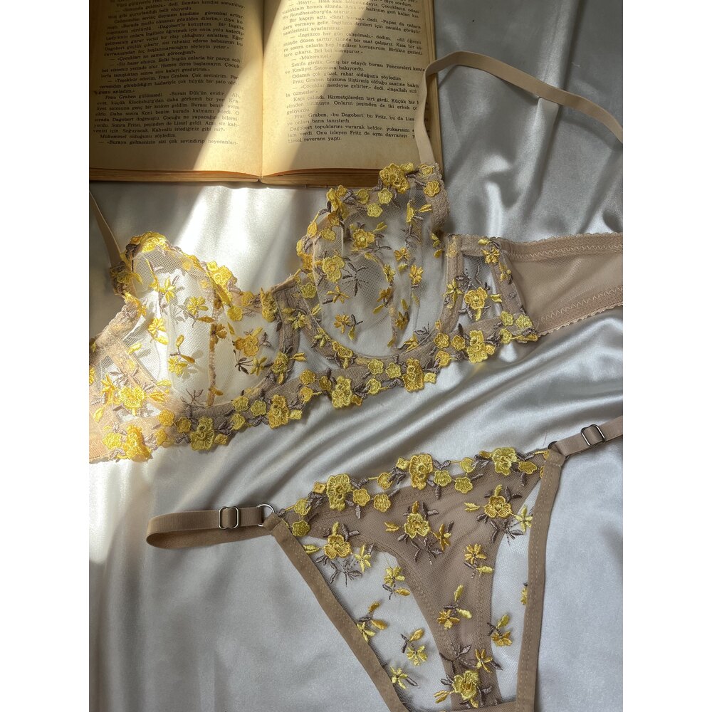 Olivia Sarı Balenli Bralet Takım