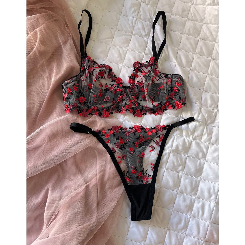 Liora Çiçek Desenli Balenli Bralet Takımı